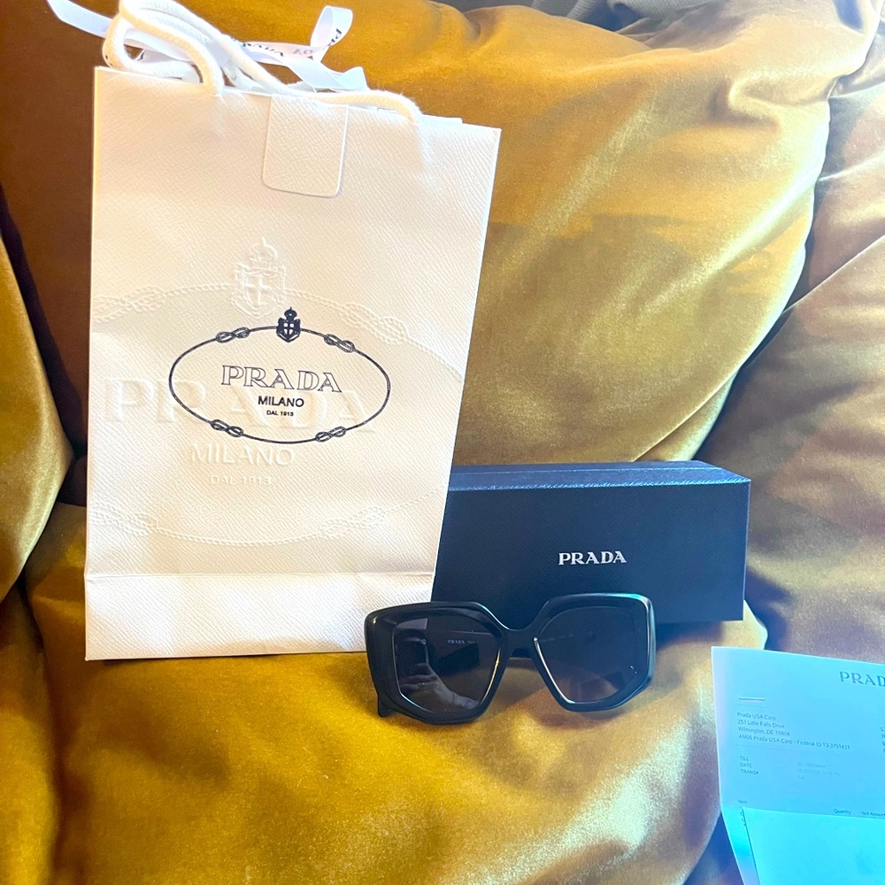 Prada acetate logo emblem cat eye sunglasses in black